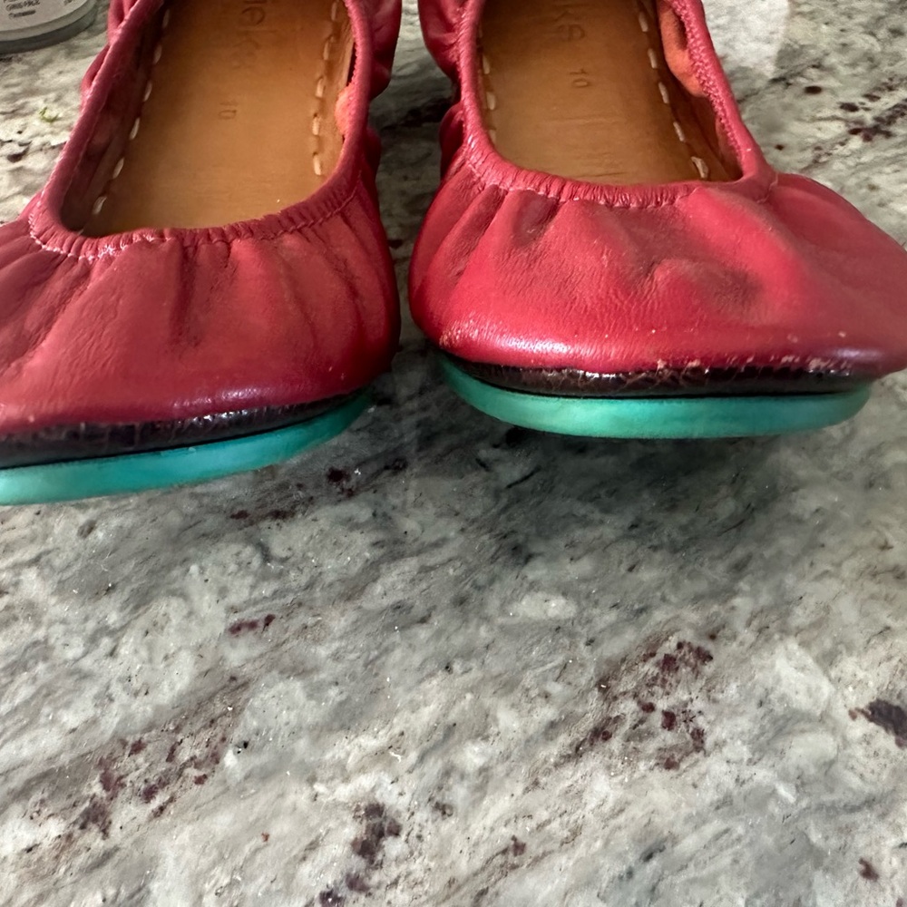 Tieks Cardinal Red